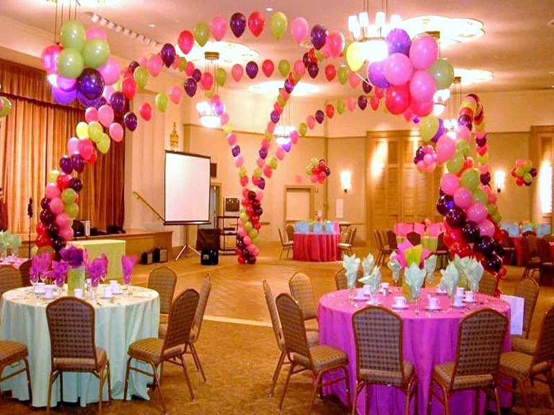 Праздничное оформление кафе